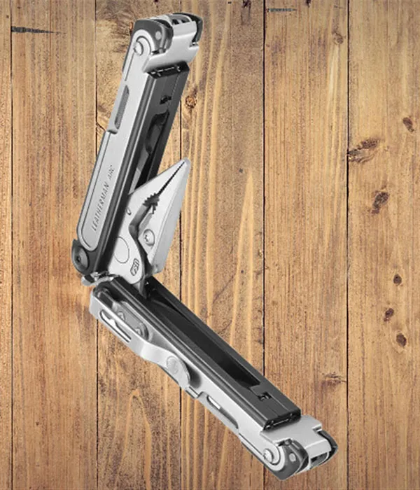 Coltello ARC Black and Silver 833076 Leatherman 2