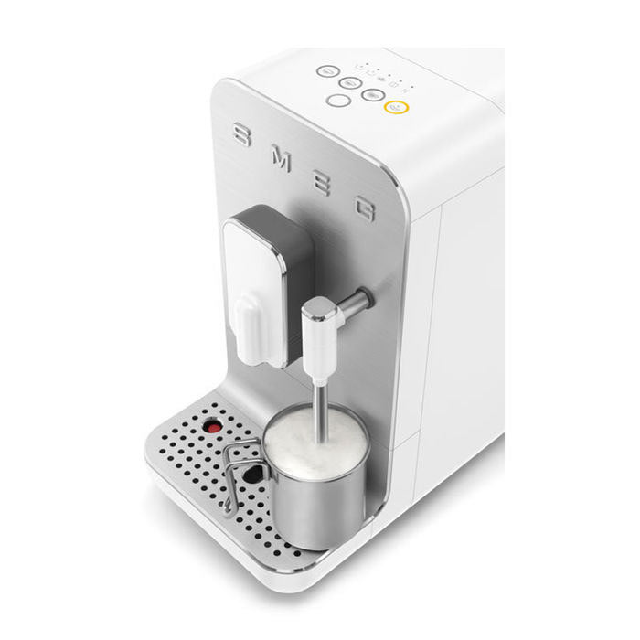 Macchina da caffè espresso automatica BCC02WHMEU Smeg: proposta 2