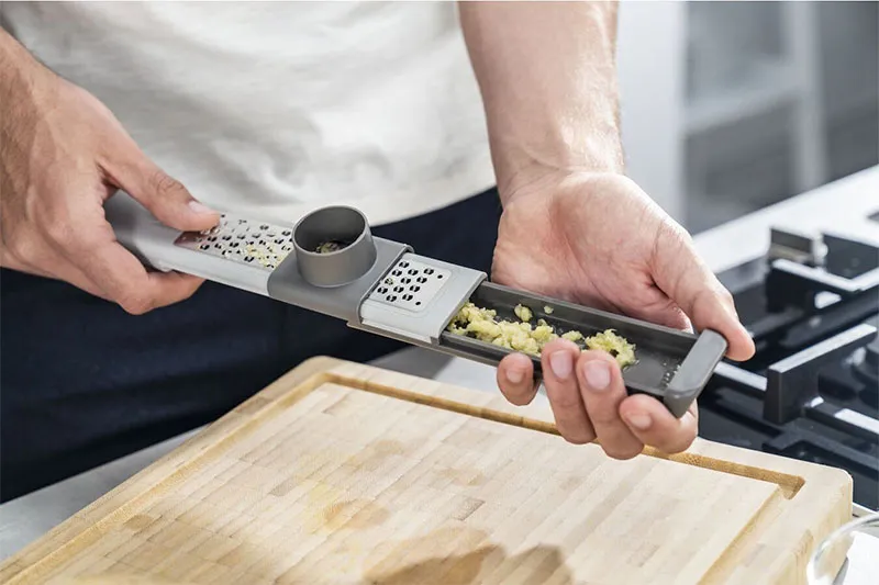 Fresh & Save Zwilling - Grattugia fine 3