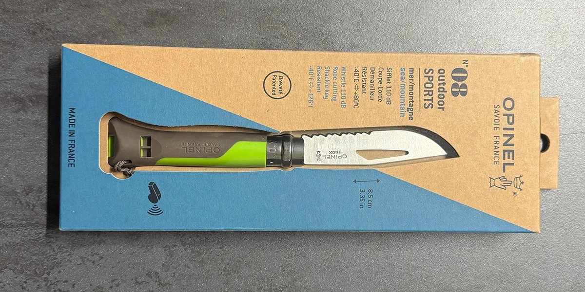 Un coltello da lavoro e da collezione, l'Opinel numero 8 outdoor
